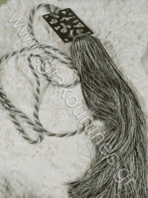 ΜΑΚΡΙΑ ΔΙΑΚΟΣΜΗΤΙΚΗ ΦΟΥΝΤΑ ΧΕΙΡΟΠΟΙΗΤΗ ΓΚΡΙ ΑΣΗΜΙ ΜΕ ΜΕΤΑΛΛΙΚΟ ΑΡΑΒΟΥΡΓΗΜΑ