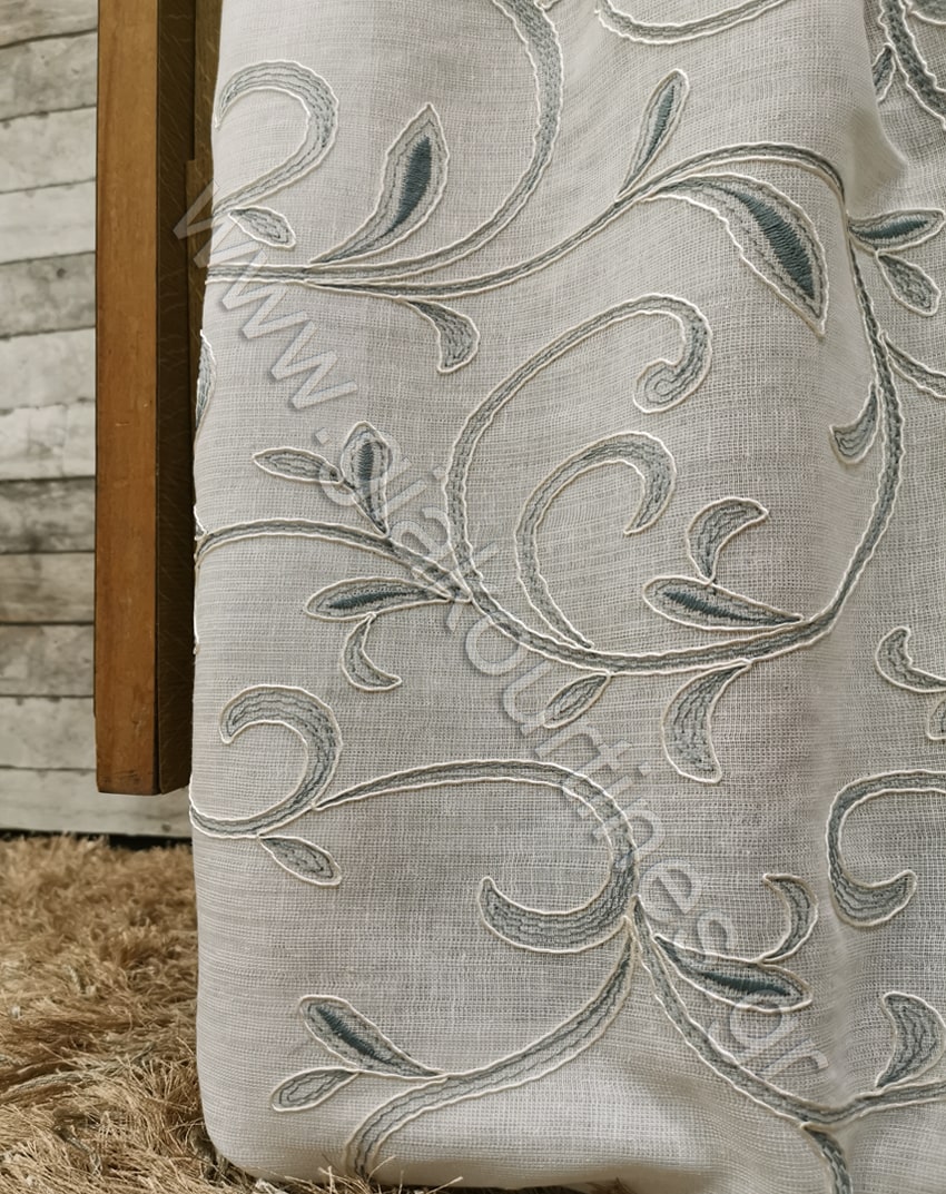 ΚΟΥΡΤΙΝΑ ΠΟΛΥΤΕΛΕΙΑΣ ΜΕ ΑΝΑΓΛΥΦΟ ΚΕΝΤΗΜΑ ΠΑΛ ΓΚΡΙ ΜΠΛΕ