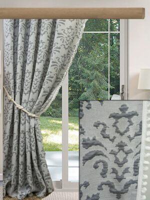 ΚΟΥΡΤΙΝΑ ΡΑΜΜΕΝΗ ΑΔΙΑΦΑΝΗ, ΖΑΚΑΡ ΠΑΣΤΕΛ ΜΠΛΕ ΜΕ ΠΟΜ ΠΟΜ