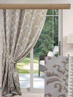 ΚΟΥΡΤΙΝΑ ΡΑΜΜΕΝΗ ΑΔΙΑΦΑΝΗ, ΖΑΚΑΡ ΠΑΣΤΕΛ ΚΑΦΕ ΜΕ ΠΟΜ ΠΟΜ